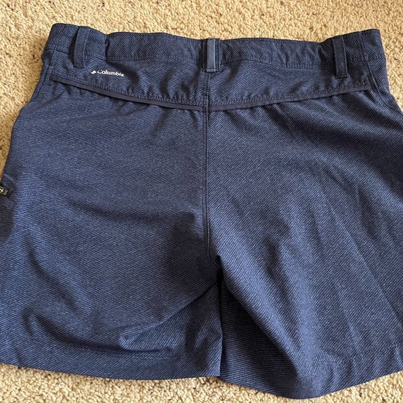 Columbia Women's Blue Peak to Point Shorts size 8 EUC - Picture 2 of 10